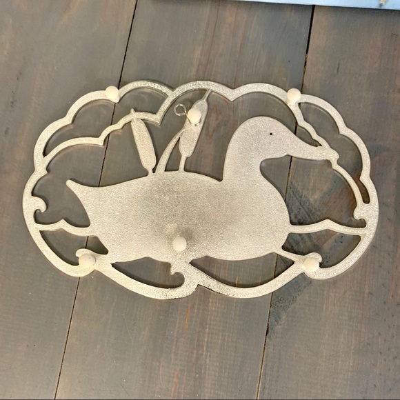 Vtg Oneida Wm. A. Rogers Silver Duck Trivet - Picture 4 of 5